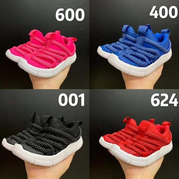 A pair of 2019 summer caterpillar shoes for boys and girls wear mesh shoes