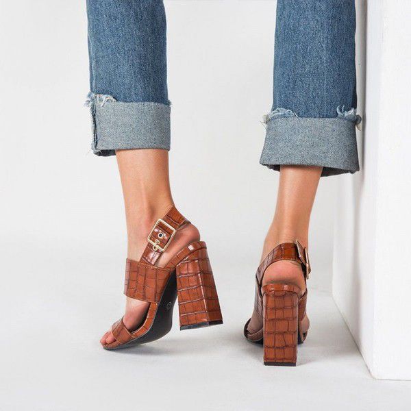 Peeptoe one-word buckle sandal female 2019 new foreign trade Europe and the United States high heel fashion summer thick heel ladies sandals