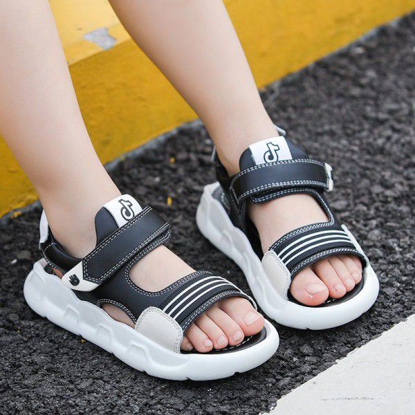 Korean fashion children's sandals boy 2020 summer new color matching soft sole comfortable casual all-around beach shoes man
