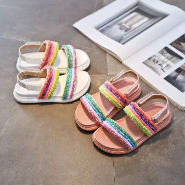 Girls' sandals 2020 new summer children's little girls' fashion rainbow shoes primary school students' soft bottom non slip beach shoes