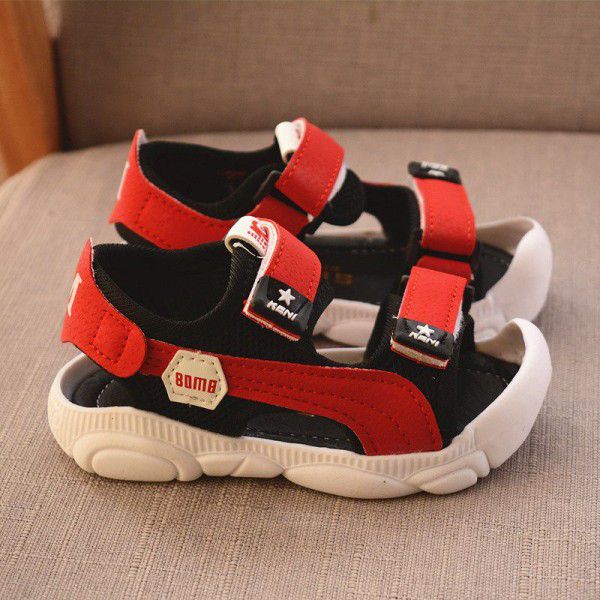 A new generation of 2020 summer children's shoes boy's soft bottom beach shoes boy's Baotou kickproof sandals