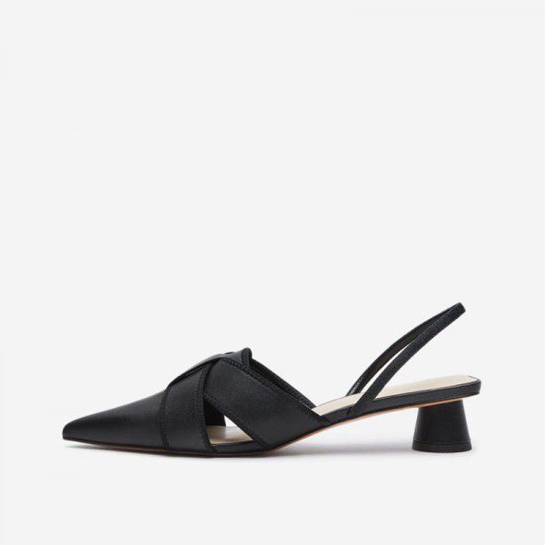 New European and American Roman shoes in spring and summer 2020 with crisscross head and decorative pointed middle heel black single shoes for women
