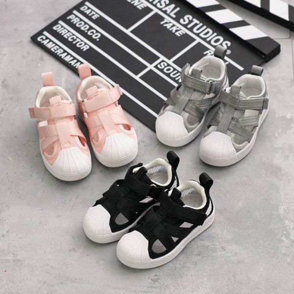 New children's hollow out shoes in summer 2020 shell head sandals for boys and girls