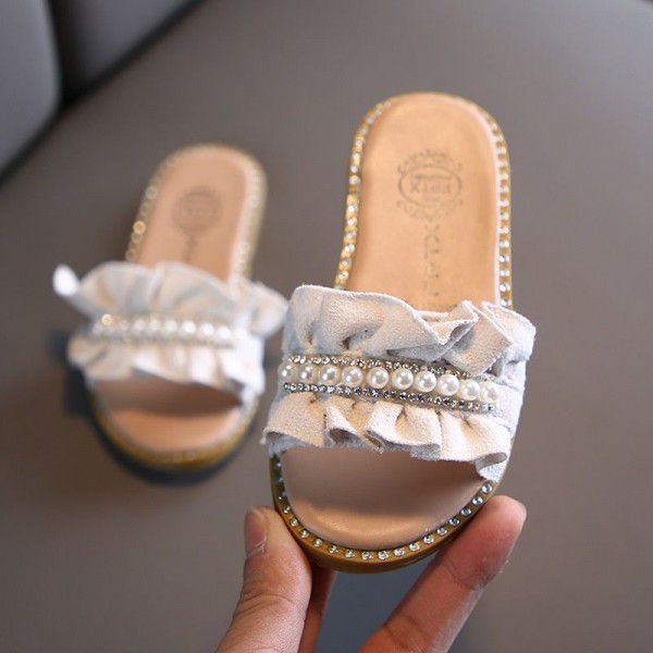 2020 summer new children's slippers Korean pearl girl cool drag soft bottom lace women's shoes antiskid wholesale