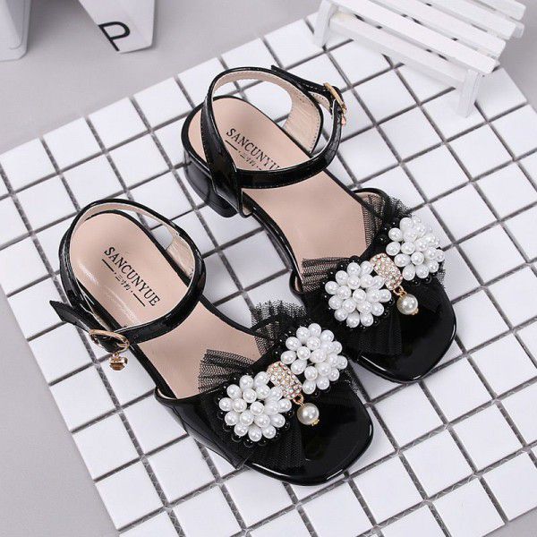 203 children's shoes girl's sandals 2020 summer new bright leather pearl bow thick heel princess shoes manufacturer wholesale