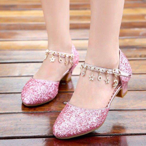 Wholesale 2019 new girls' leather shoes, students' Baotou crystal sandals, Korean version, high-heeled children's princess shoes
