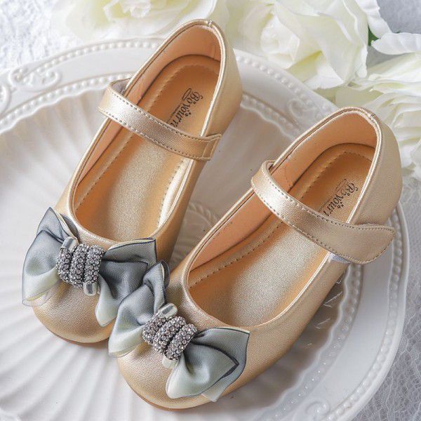 Girls' leather shoes, spring and autumn seasons, children's princess shoes, fashionable and casual girls' single shoes, anti slip soft soles, baby and girl shoes 