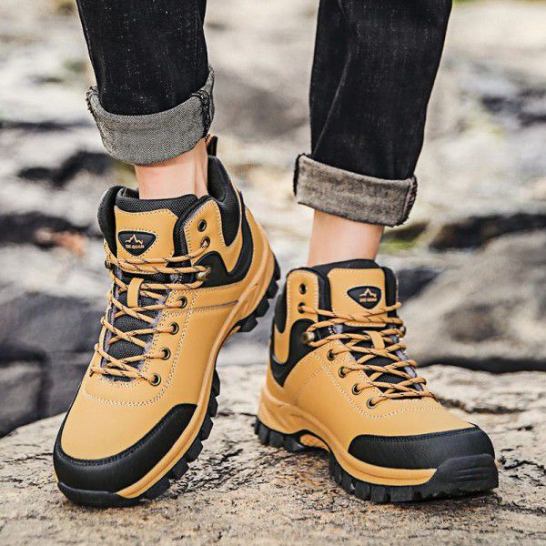 Autumn Oversized Mountaineering Shoes Men's Outdoor Keystep Travel Shoes Oversized plush insulated cotton shoes Cross border casual shoes Men 